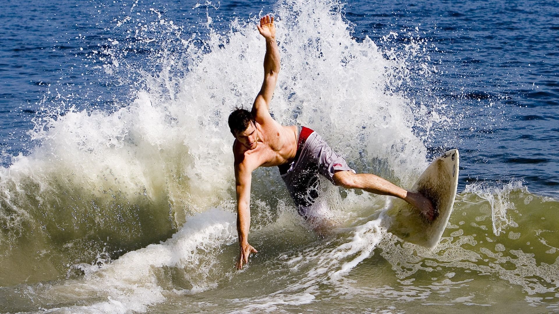 勇士展现团队协作成功逆袭，勇士队团队配合