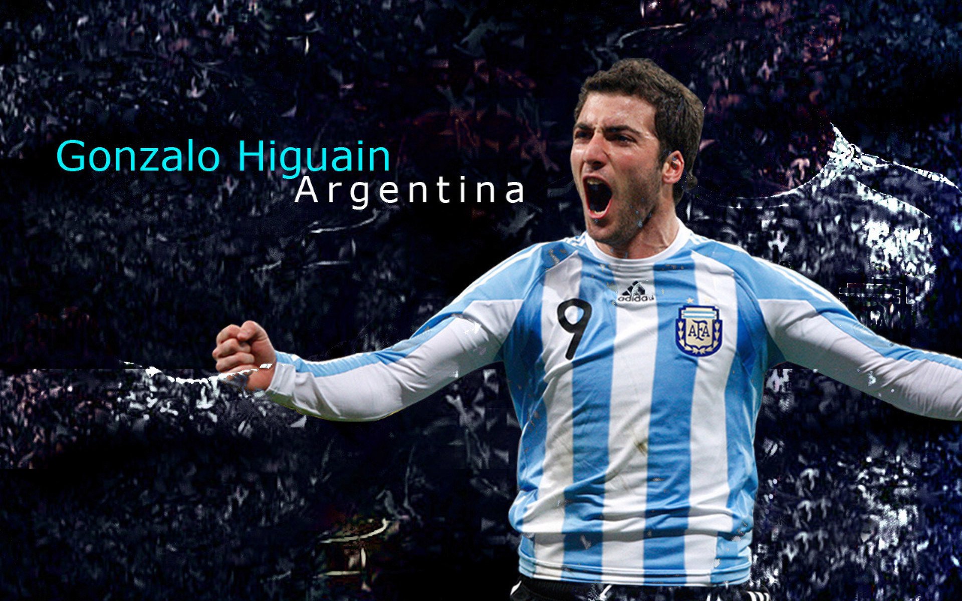 绘制“足球+旅游+体育”一体化发展产业链，推广城市足球文化，画一幅足球文化的画